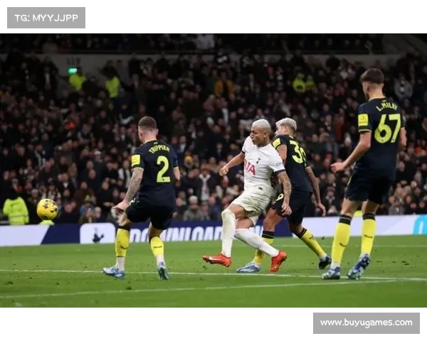 里沙利松头球破门，热刺客场先声夺人对抗巴黎